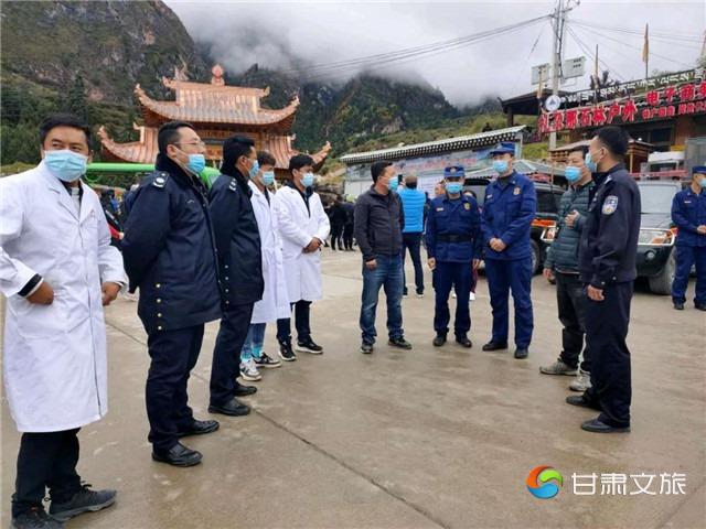 游客爆棚2_副本.jpg