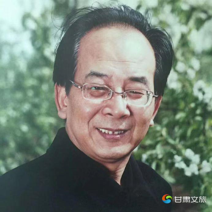 图2 作家刘路.jpg