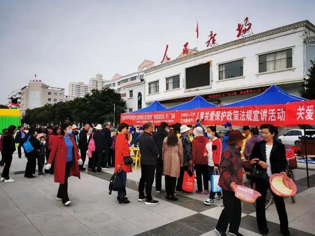 http://wlcf.cttv.co/NewsImag/0c13f36230f84c8289364613c13e76f7.jpg