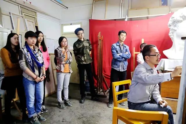 http://wlcf.cttv.co/NewsImag/2022/03/29/20220329104344275460.jpg