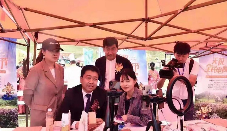 http://wlcf.cttv.co/NewsImag/360a233ed1ac4cfe8b856c8ee3bcb1b3.jpg