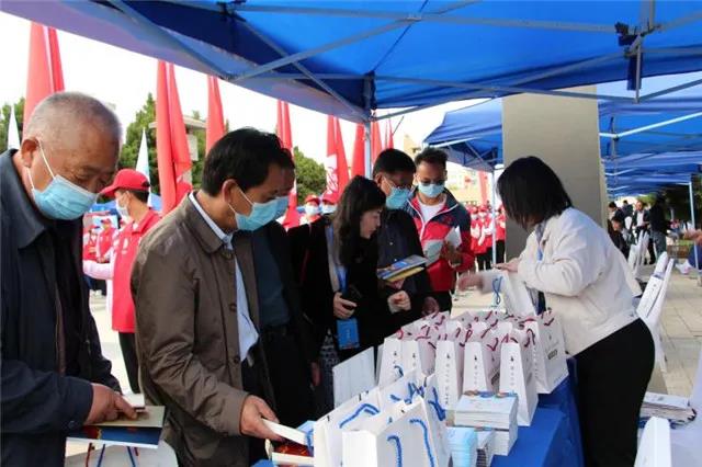 http://wlcf.cttv.co/NewsImag/a3ab3f4bae05468aba410fb57ff790ef.jpg