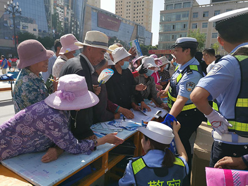 http://wlcf.cttv.co/NewsImag/af3bdb508d1c49cf84ffaf50d19ccb7c.jpg