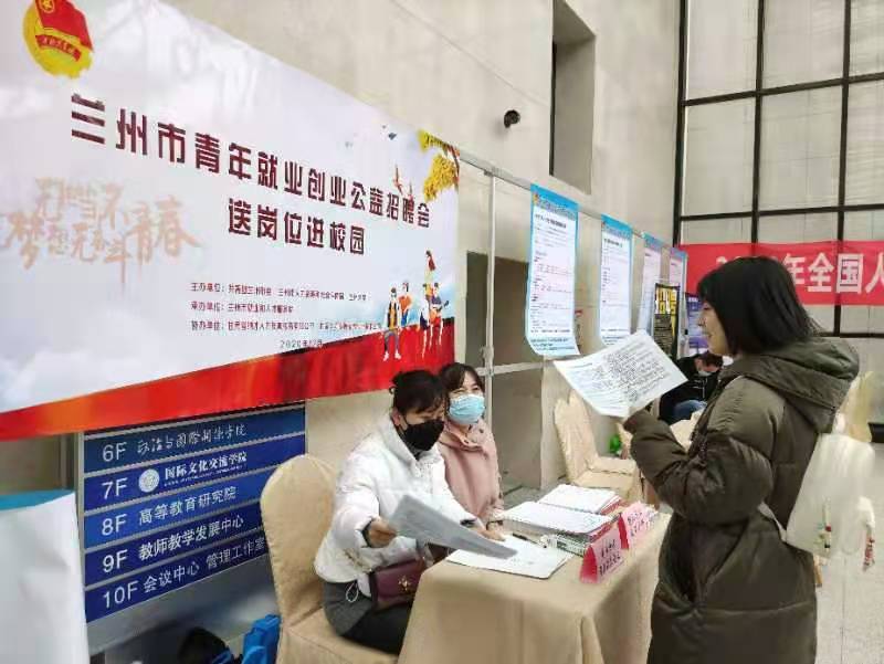 http://wlcf.cttv.co/NewsImag/df612143a532476cb0ec0015b3d66d4d.jpg