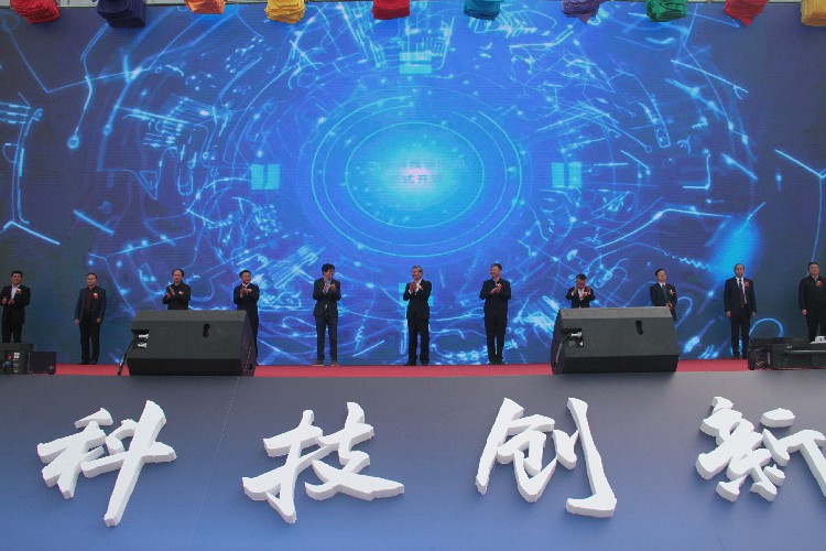 http://wlcf.cttv.co/NewsImag/f86eb18921834bfb92f23b1efb81e3ea.jpg