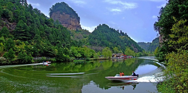 http://wlcf.cttv.co/NewsImag/f9850703719f45348aab226513f26c81.jpg